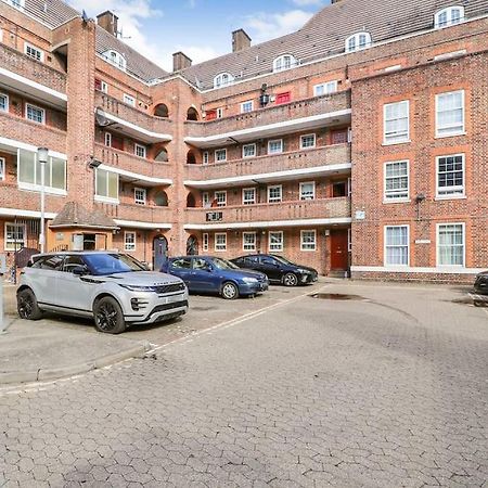 Spacious 4 Bed Flat Near London 02 Arena Greenwich Exterior photo